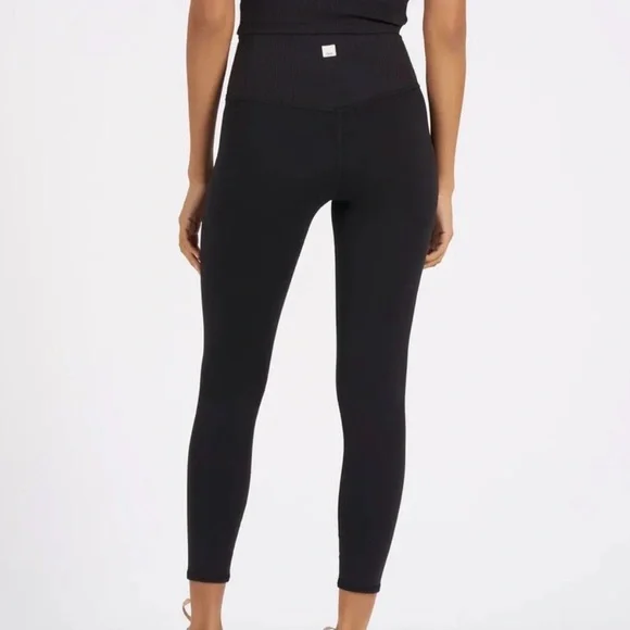NWT Vuori Black Rib Studio Leggings - Picture 2 of 6
